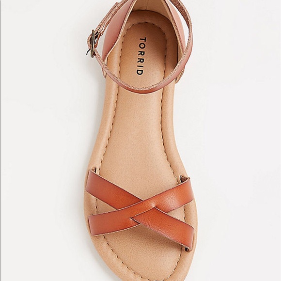 Nwt Torrid WideWidth Cognac Faux Crisscross Sandal - Picture 3 of 4